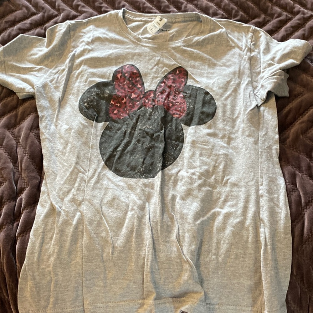 Womens large Disney shirt